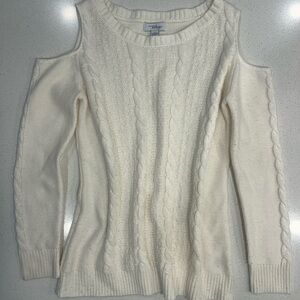 Great Northwest Indigo cable Knit Cold-Shoulder Sweater in Cream Small